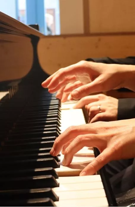 Concert de piano à quatre mains aux après-midis musicals d'Eaubonne